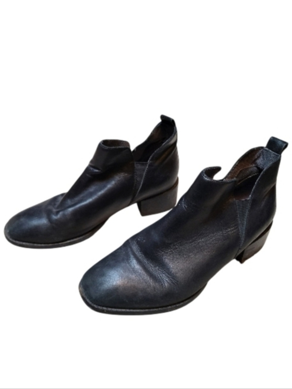 Seychelles "Offstage" Black Leather Ankle Bootie - Size 9